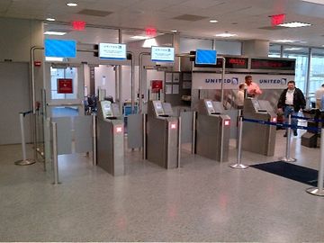 波士頓洛根機(jī)場(chǎng) BOS