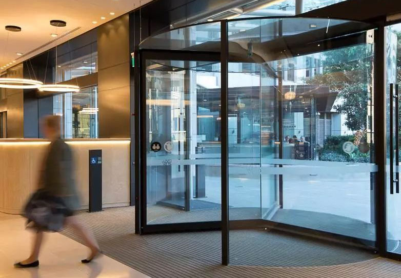 旋轉門故障與維修:旋轉門電氣系統的干擾與消除