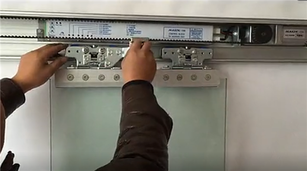 多瑪、<a href=https://xinghuofengchuan.com/panasonic/ target=_blank class=infotextkey><a href=https://xinghuofengchuan.com/songxia/ target=_blank class=infotextkey>松下自動門</a></a>的安裝方法