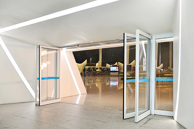 推即走自動門，多瑪松下緊急疏散自動門